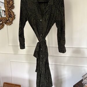 Long Sleeve Tiger Print Maxi Dress